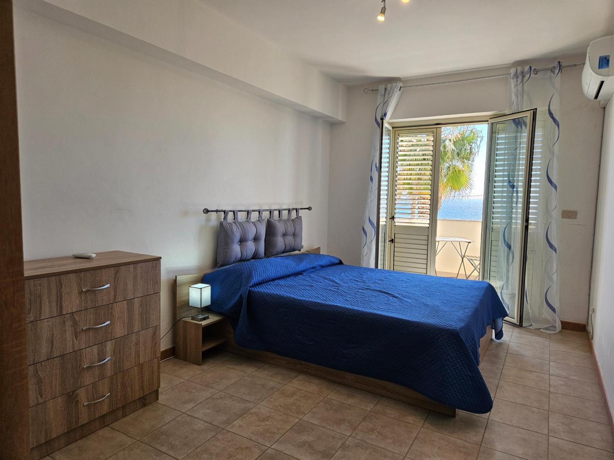 Appartement Family House Letojanni Taormina Extérieur photo